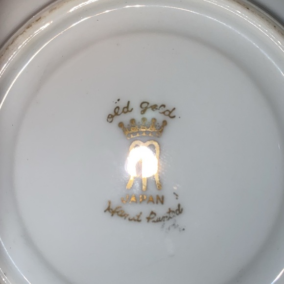 Vintage Old Gold Japan Pink Roses Gold Accents Footed teacup and saucer - Picture 4 of 5